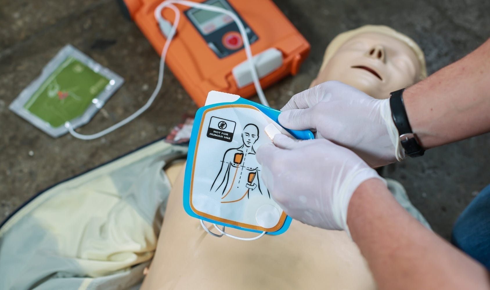 What is a Defibrillator? How AEDs work and How to use Them